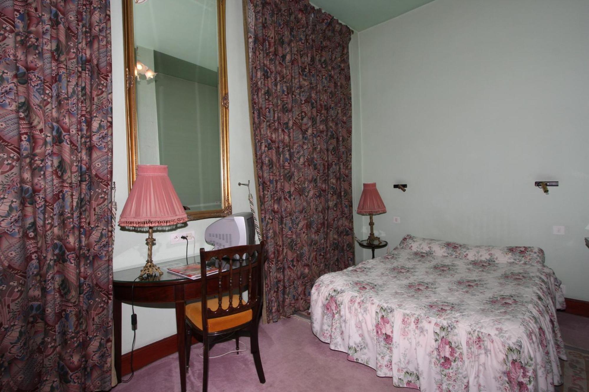 Cit'Hotel Marie Stuart La Roche-sur-Yon Dış mekan fotoğraf